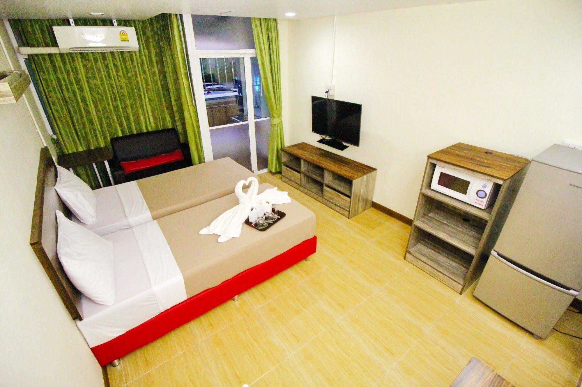 AC Sport Village Bangkok Exteriör bild